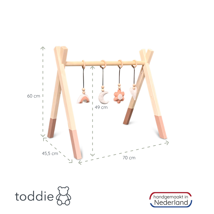 Houten babygym Terra roze, met bloem en regenboog hangers , Tipi vorm massief hout - toddie.nl