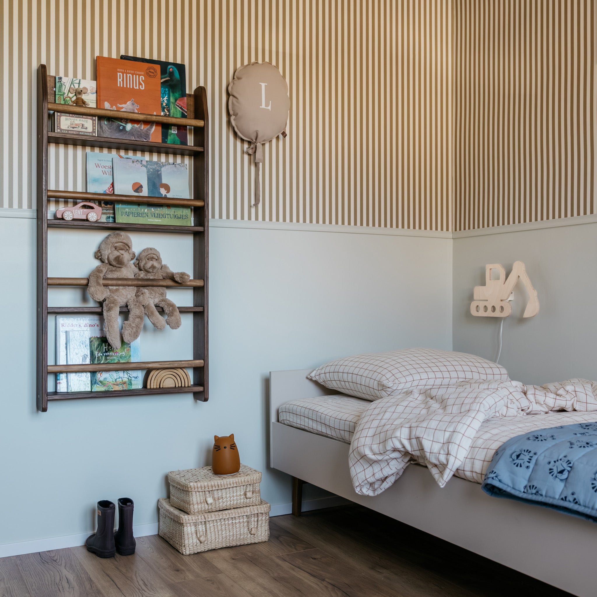Shelfie montessori boekenrek kinderkamer | 4 planken - Wengé - toddie.nl ®
