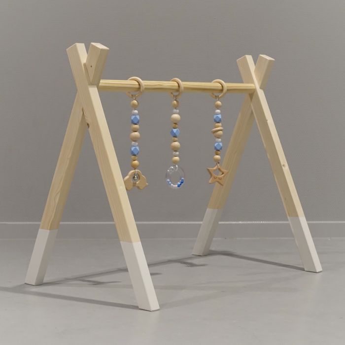Houten babygym Wit, zonder hangers (apart verkrijgbaar), Tipi vorm massief hout - toddie.nl