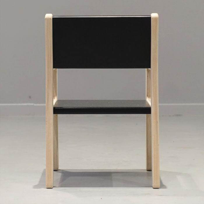 Houten kinderstoeltje 1-3 jaar | Zwart - toddie.nl