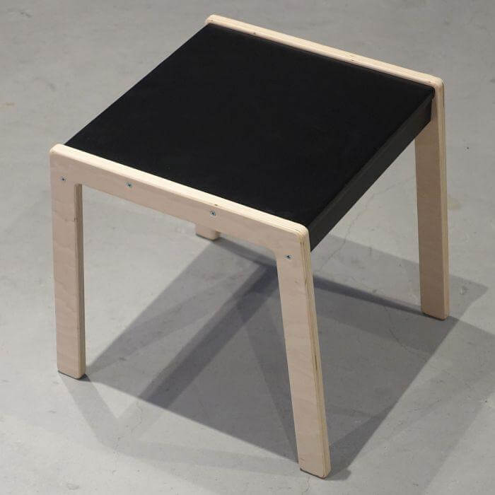 Houten kindertafeltje 1-3 jaar | Zwart - toddie.nl