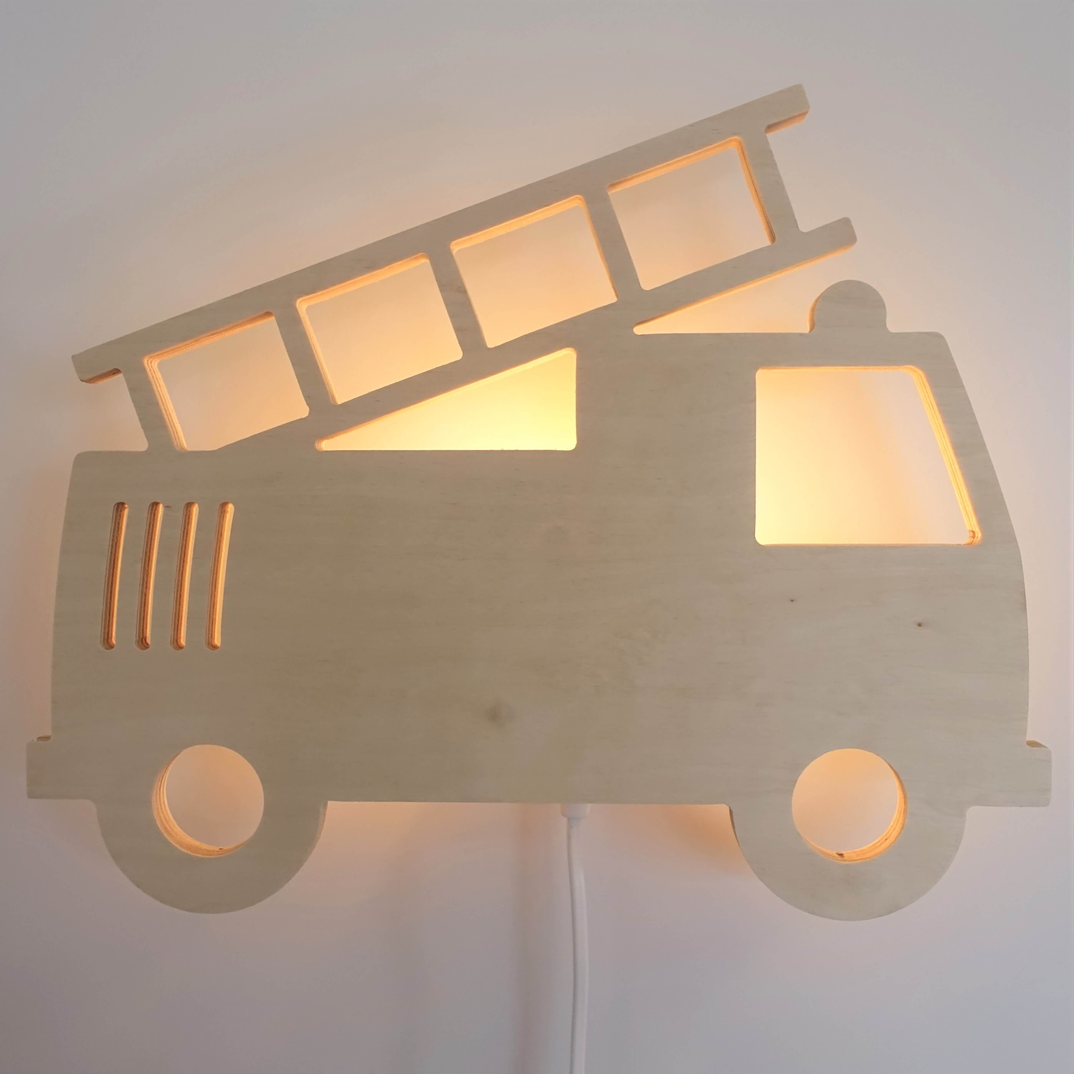 Houten wandlamp kinderkamer | Brandweerwagen - toddie.nl