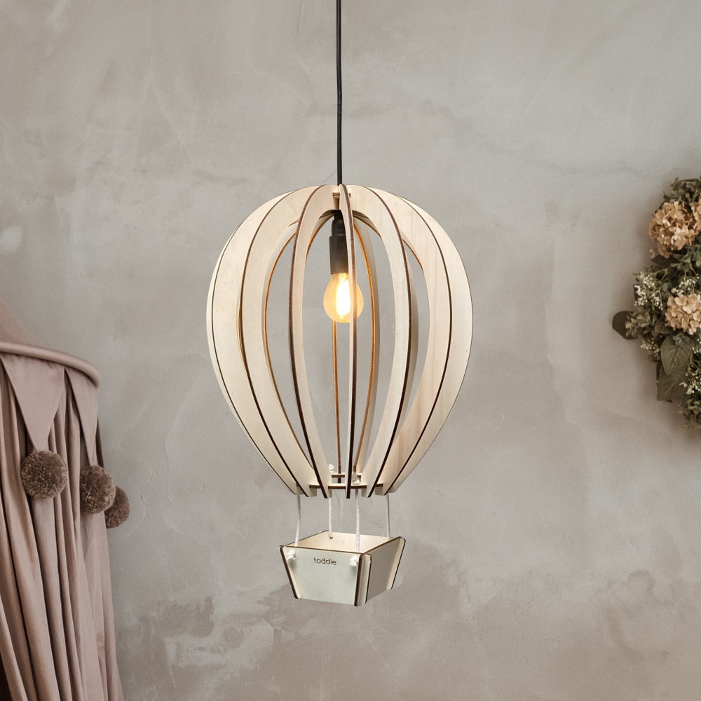 Lampe suspendue en bois chambre d'enfant | Montgolfière - naturel