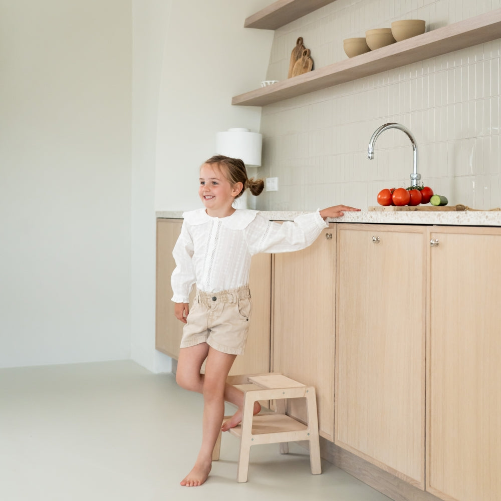 Tour d'apprentissage Montessori | Marchepied en bois, tabouret - naturel - toddie.fr