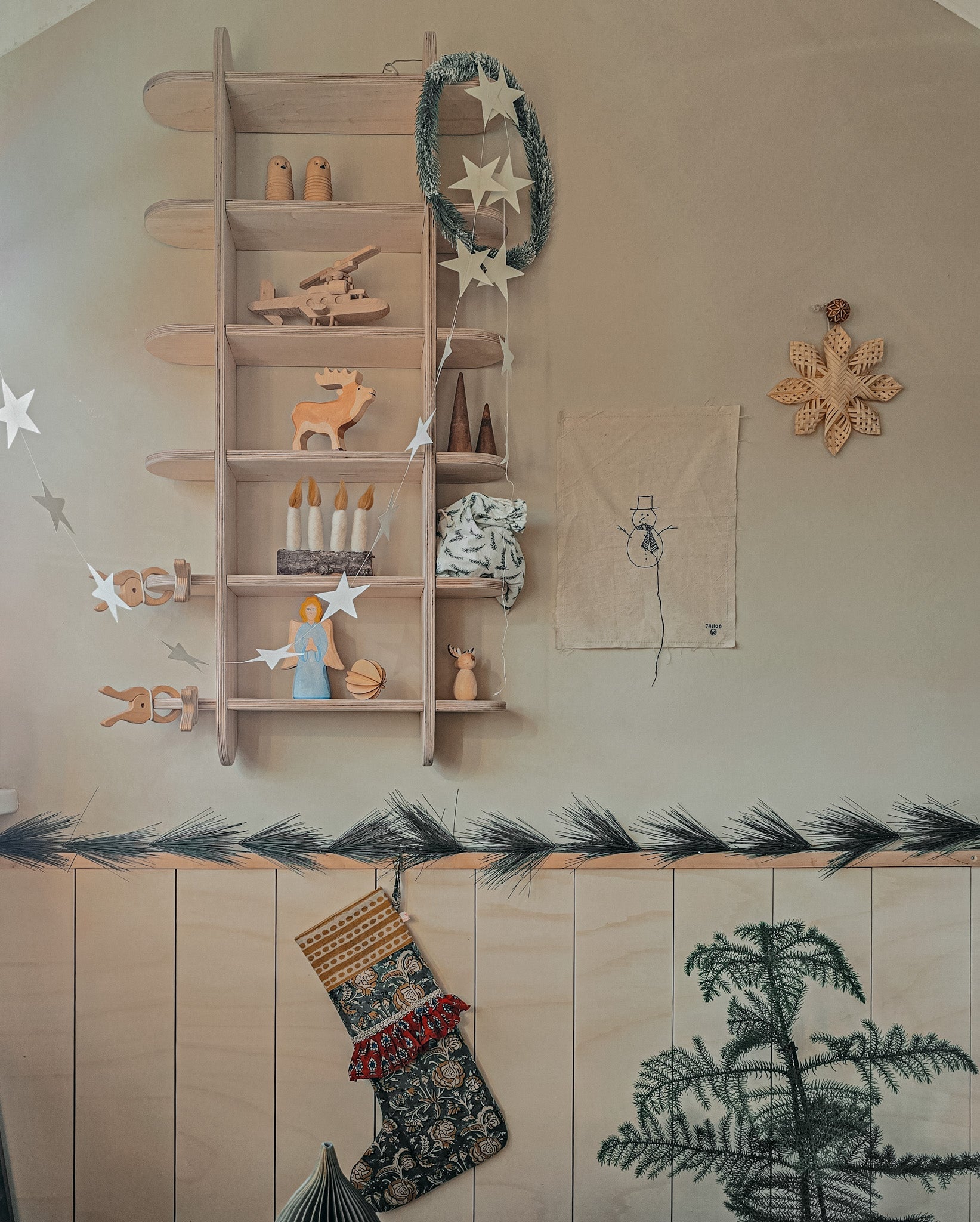 Round Montessori bibliothèque murale chambre d'enfant | Étagère à casiers 6 étagères - naturel