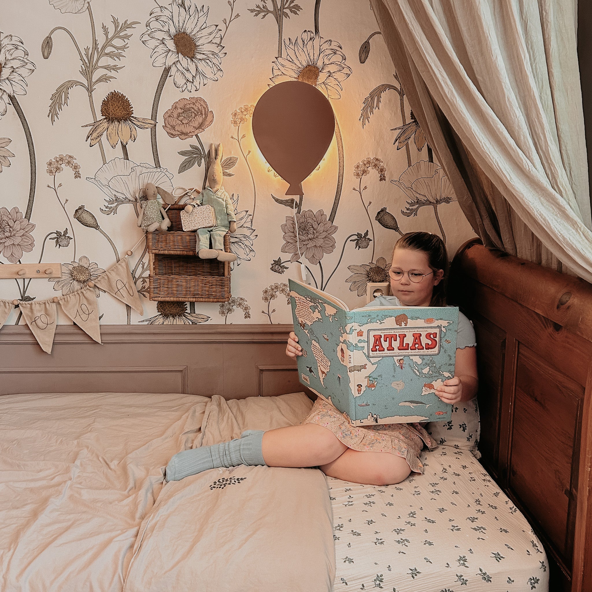 Houten wandlamp kinderkamer | Ballon - Terra roze - toddie.nl ®