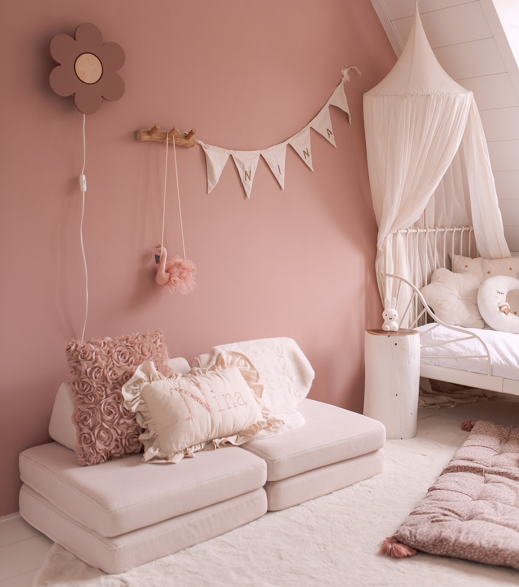Houten wandlamp kinderkamer | Bloem - terra roze - toddie.nl ®