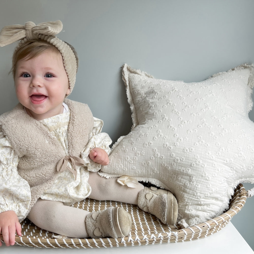 Sierkussen kinderkamer | Ster - mousseline embroidery - toddie.fr