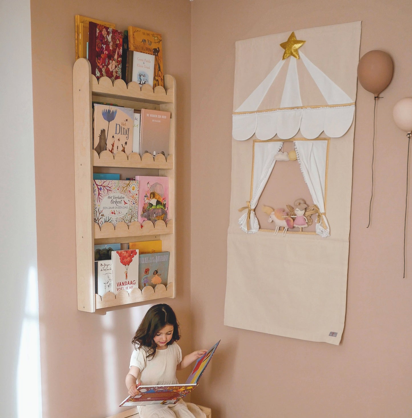 Bubble Montessori boekenrek kinderkamer | 4 planken - blank - toddie.nl ®
