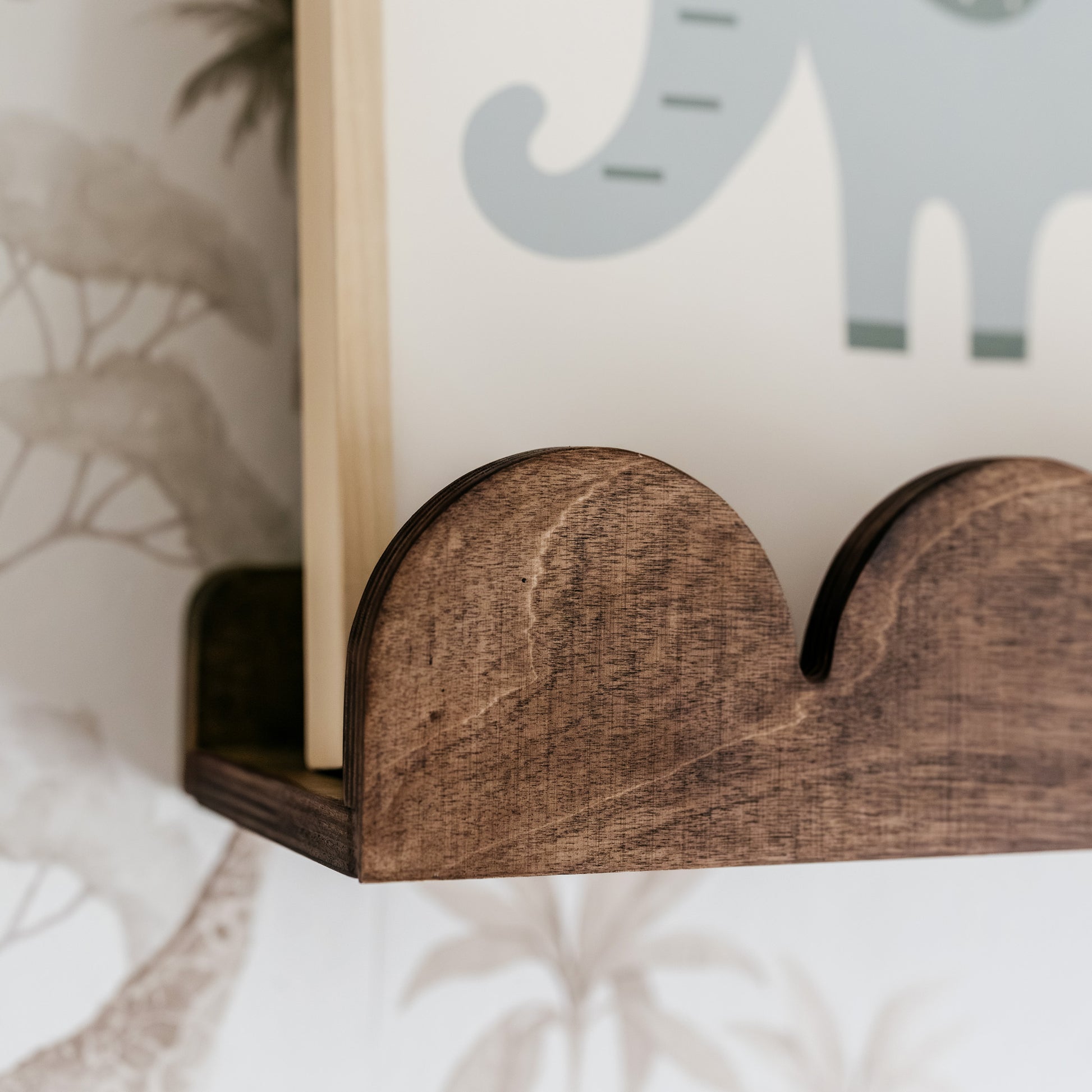 Bubble Montessori boekenrek kinderkamer | 1 plank - wengé gebeitst - toddie.nl ®