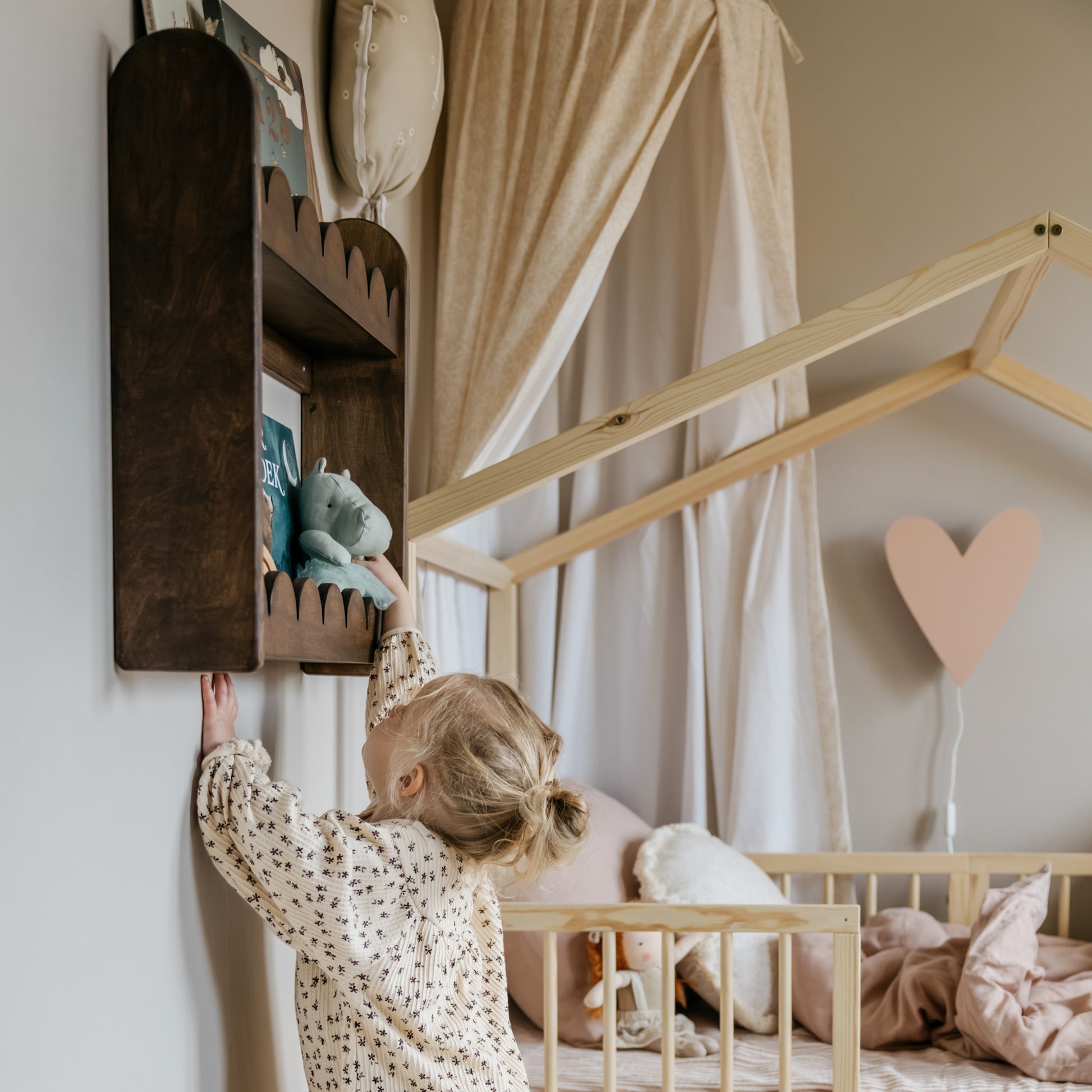 Bubble Montessori boekenrek kinderkamer | 2 planken - wengé gebeitst - toddie.nl ®