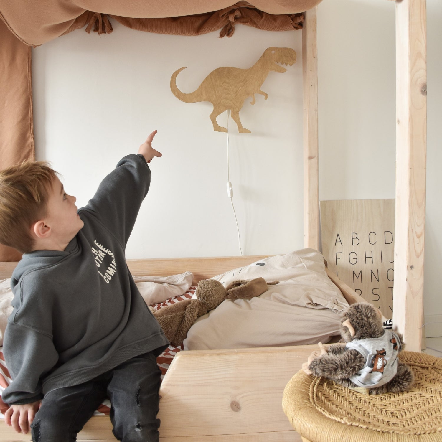 Applique murale en bois chambre d'enfant | Tyrannosaure - naturel