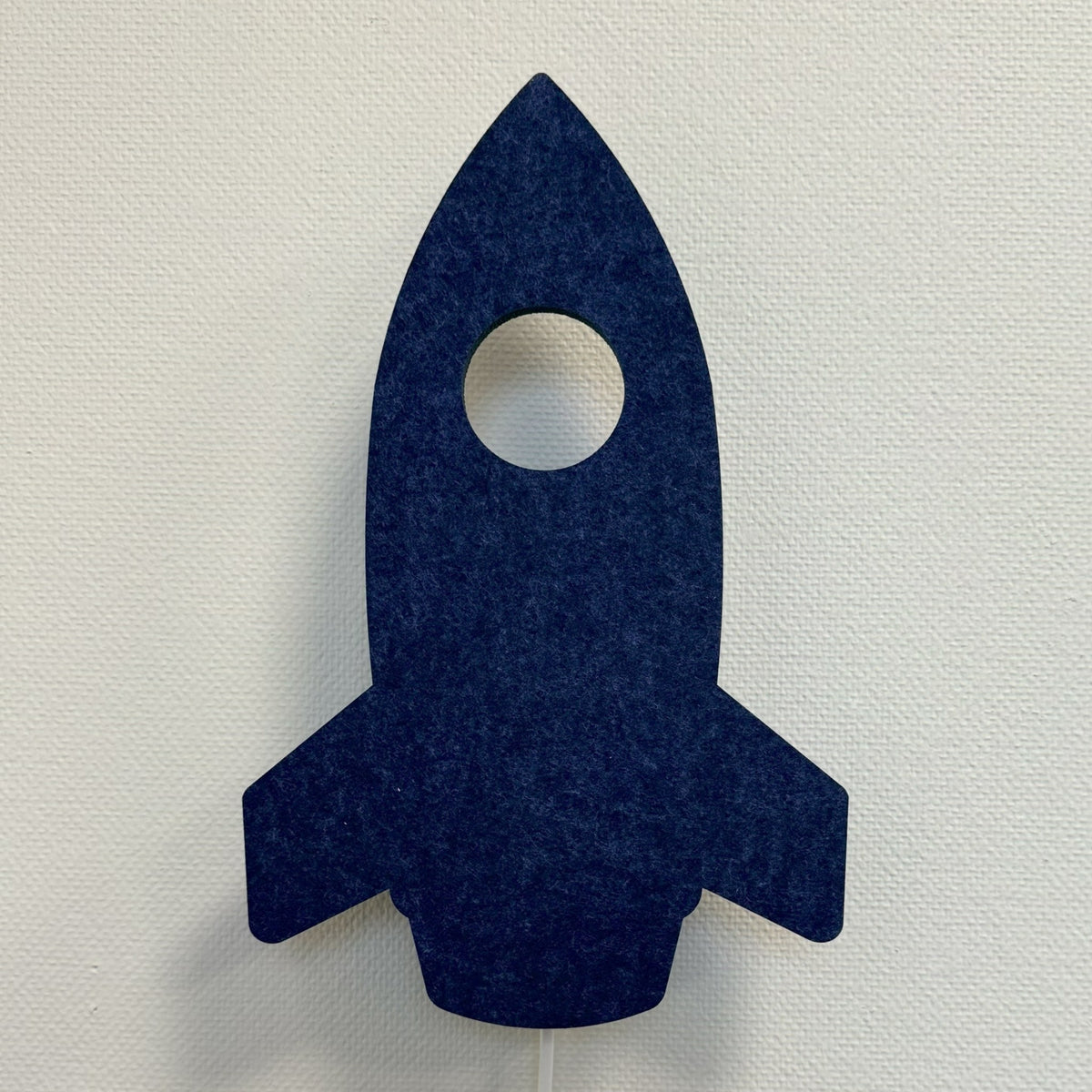 Applique en feutre fusée bleu nuit – lampe éteinte