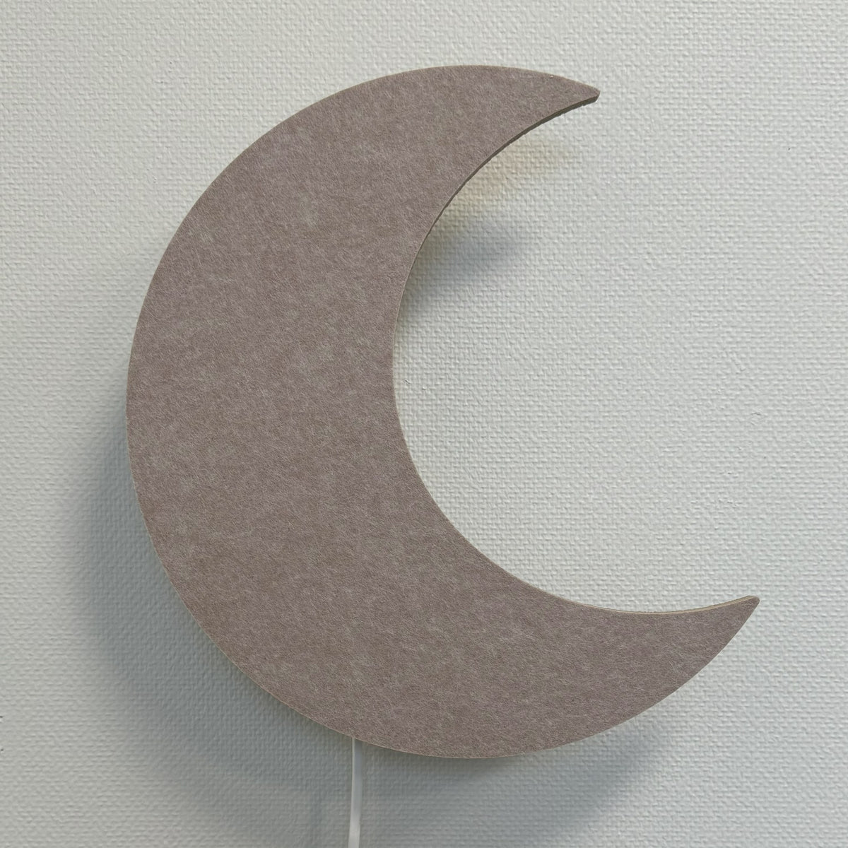 Applique en feutre lune beige sable – lampe éteinte