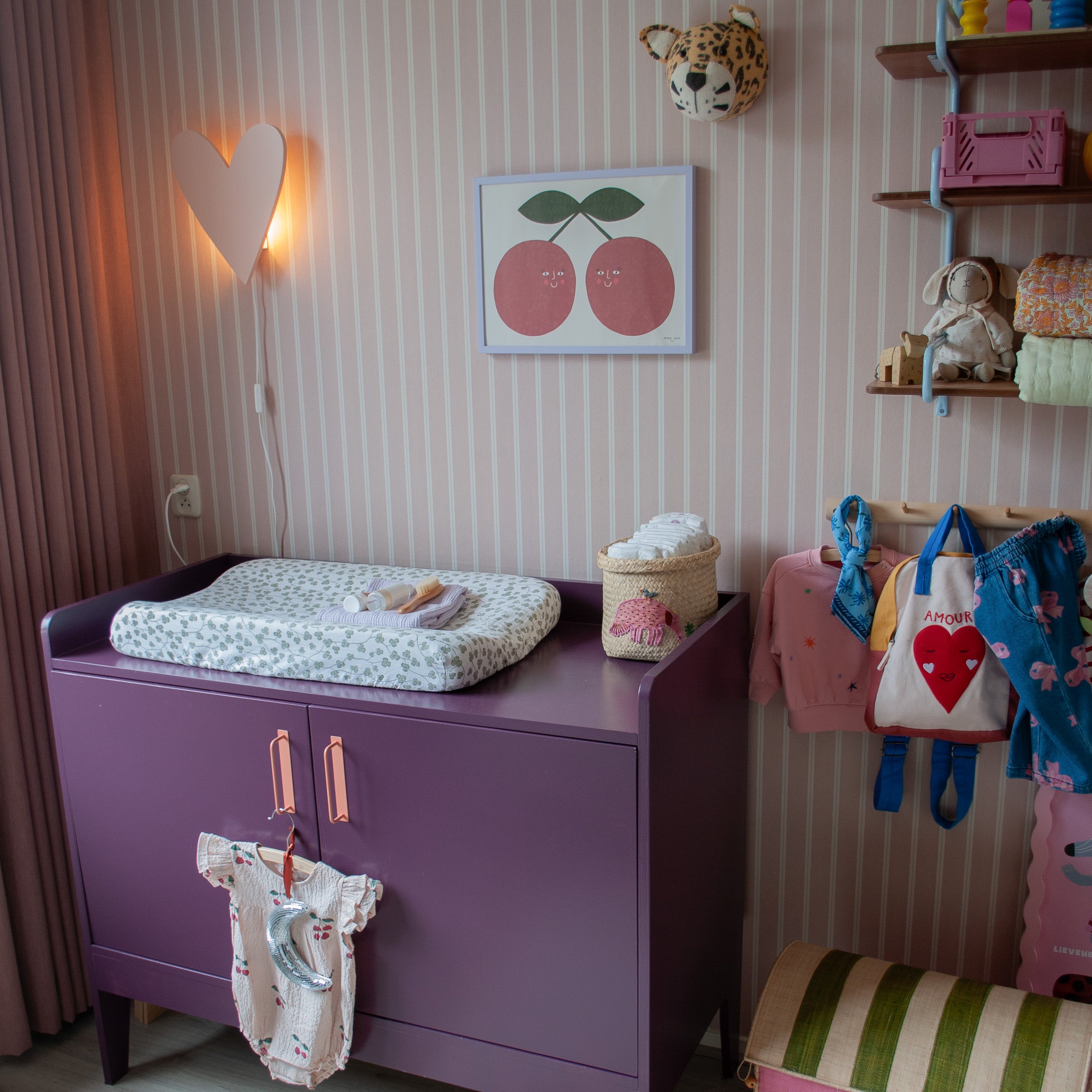 Applique murale en bois chambre d'enfant | Cœur - pêche