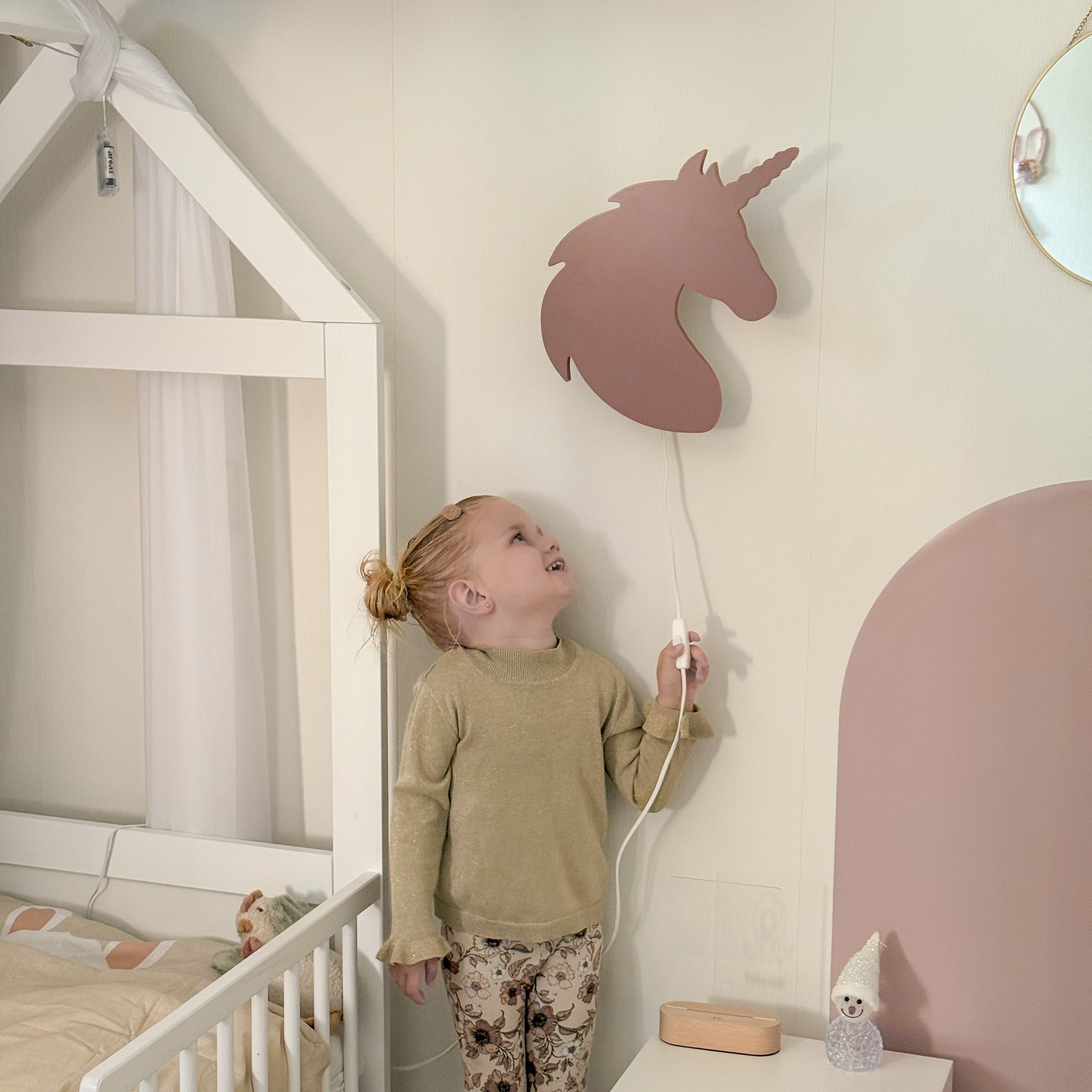 Applique murale en bois chambre d'enfant | Licorne - terre rose