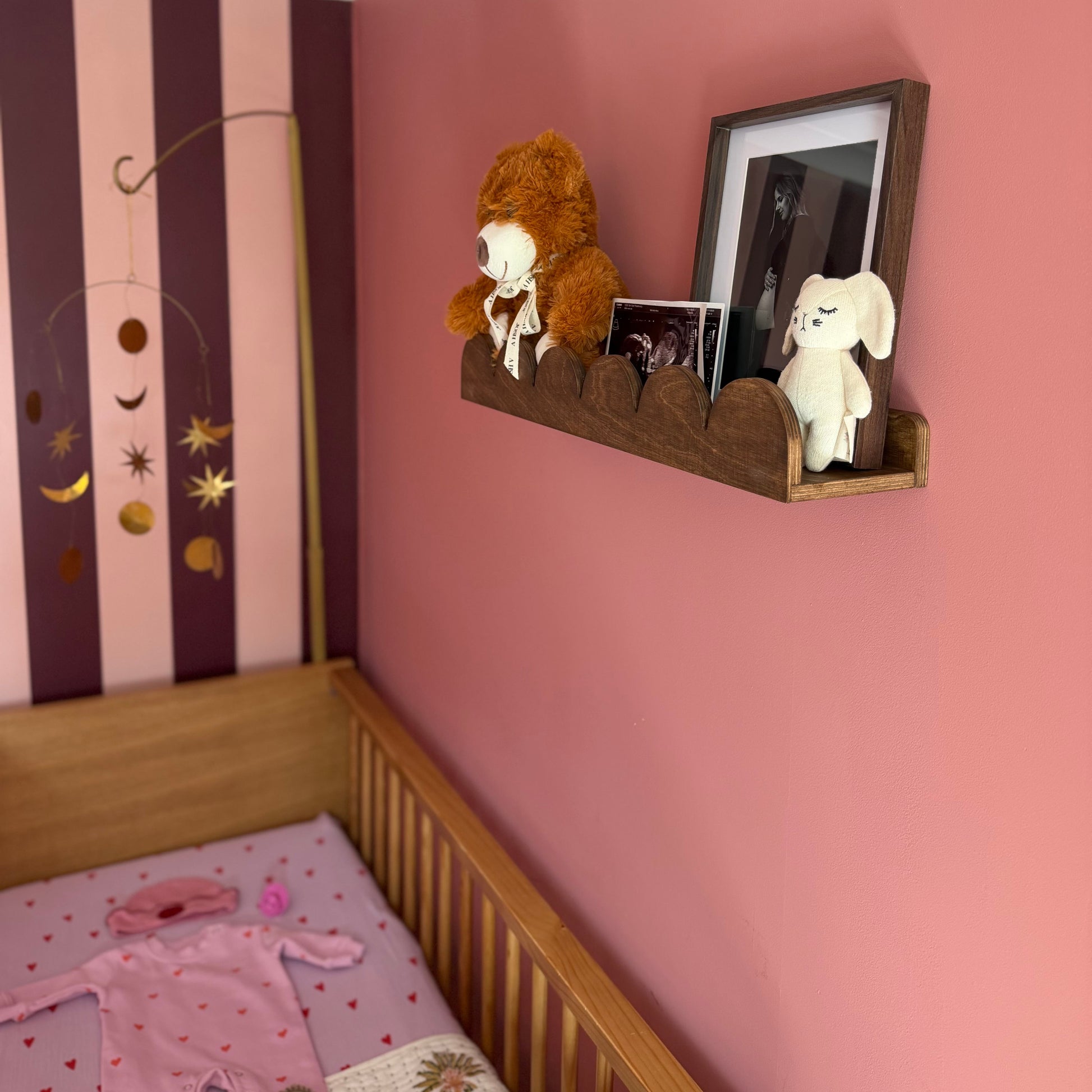 Bubble Montessori boekenrek kinderkamer | 1 plank - wengé gebeitst - toddie.nl ®