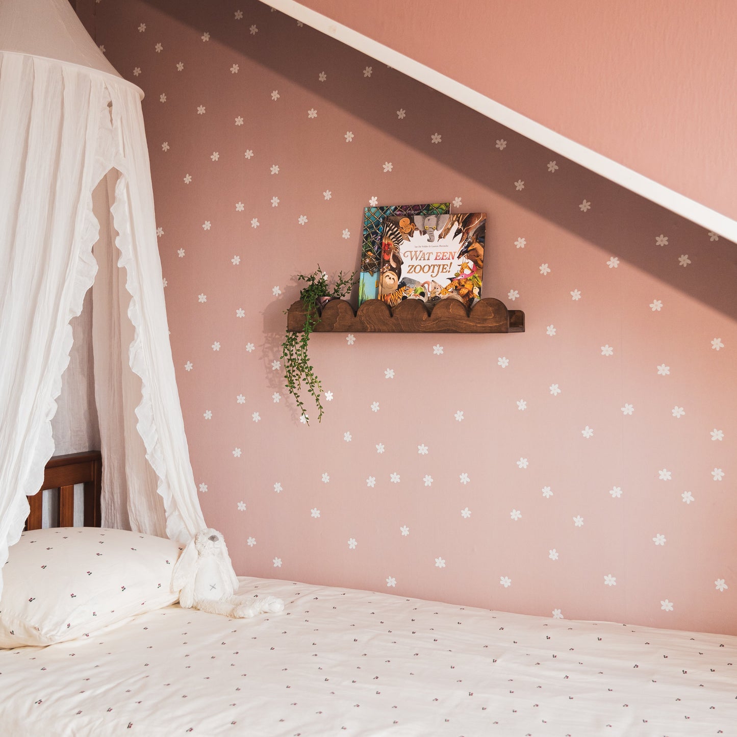 Bubble Montessori boekenrek kinderkamer | 1 plank - wengé gebeitst - toddie.nl ®