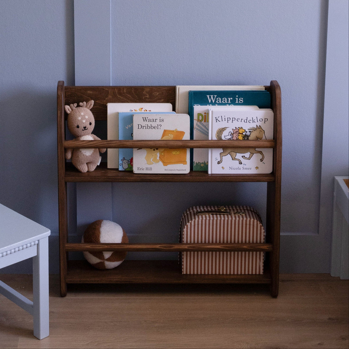Bibliothèque murale enfant Montessori | Shelfie, 2 étagères - teintée Wengé