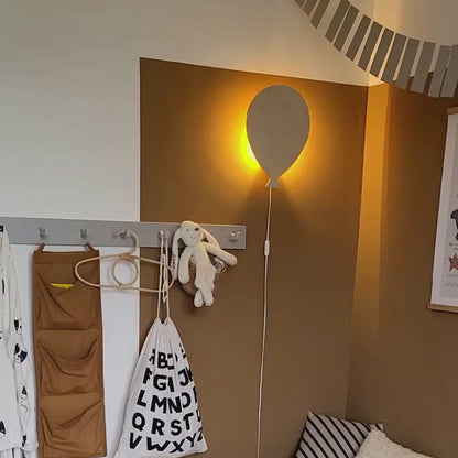 Applique murale en bois pour chambre d'enfant | Ballon - blanc
