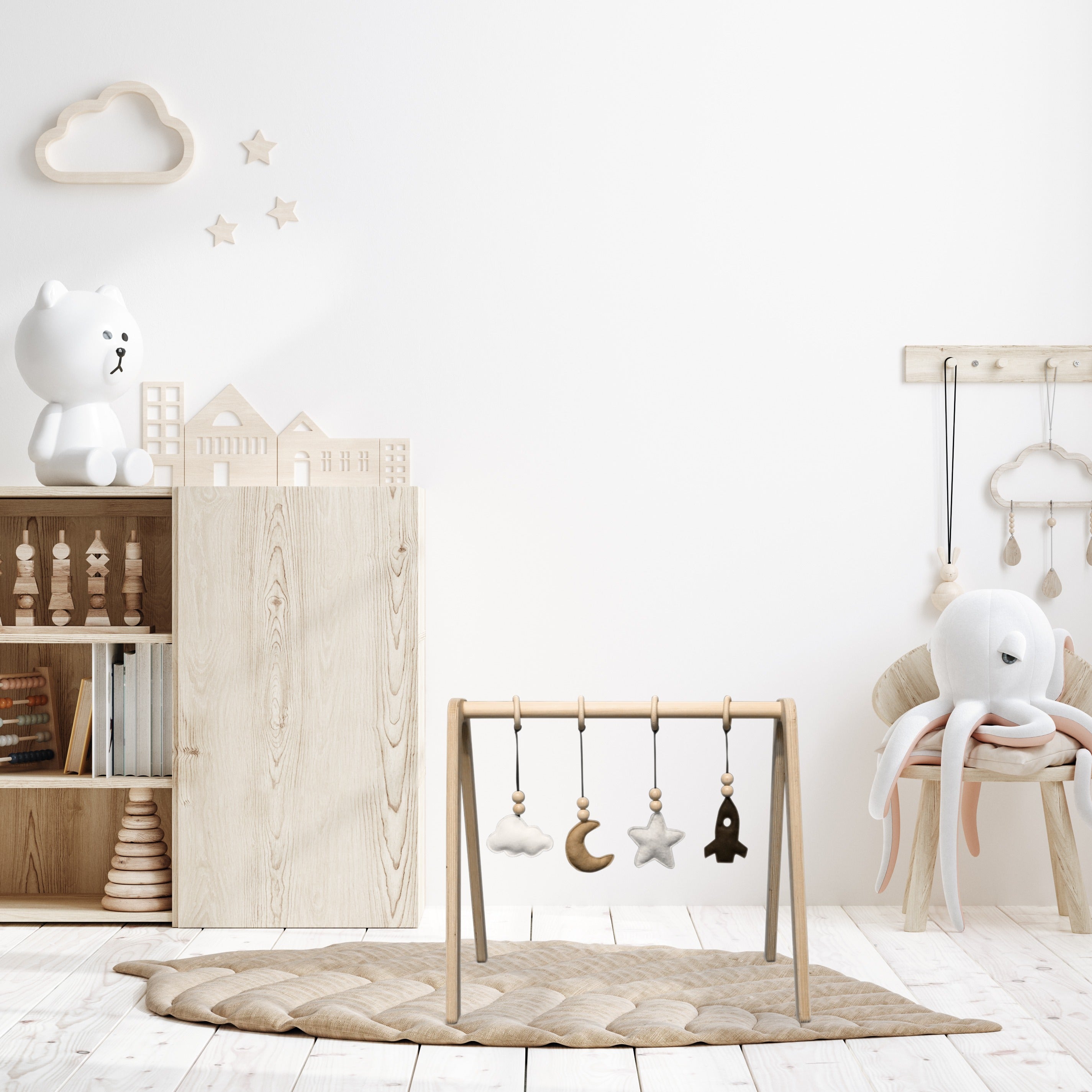 Portique d’éveil en bois blanc, avec les jouets suspendus, espace , en bois massif - toddie.fr