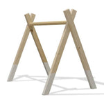 Portique d’éveil en bois blanc, sans les jouets suspendus (vendus séparément), en forme de tipi, en bois massif