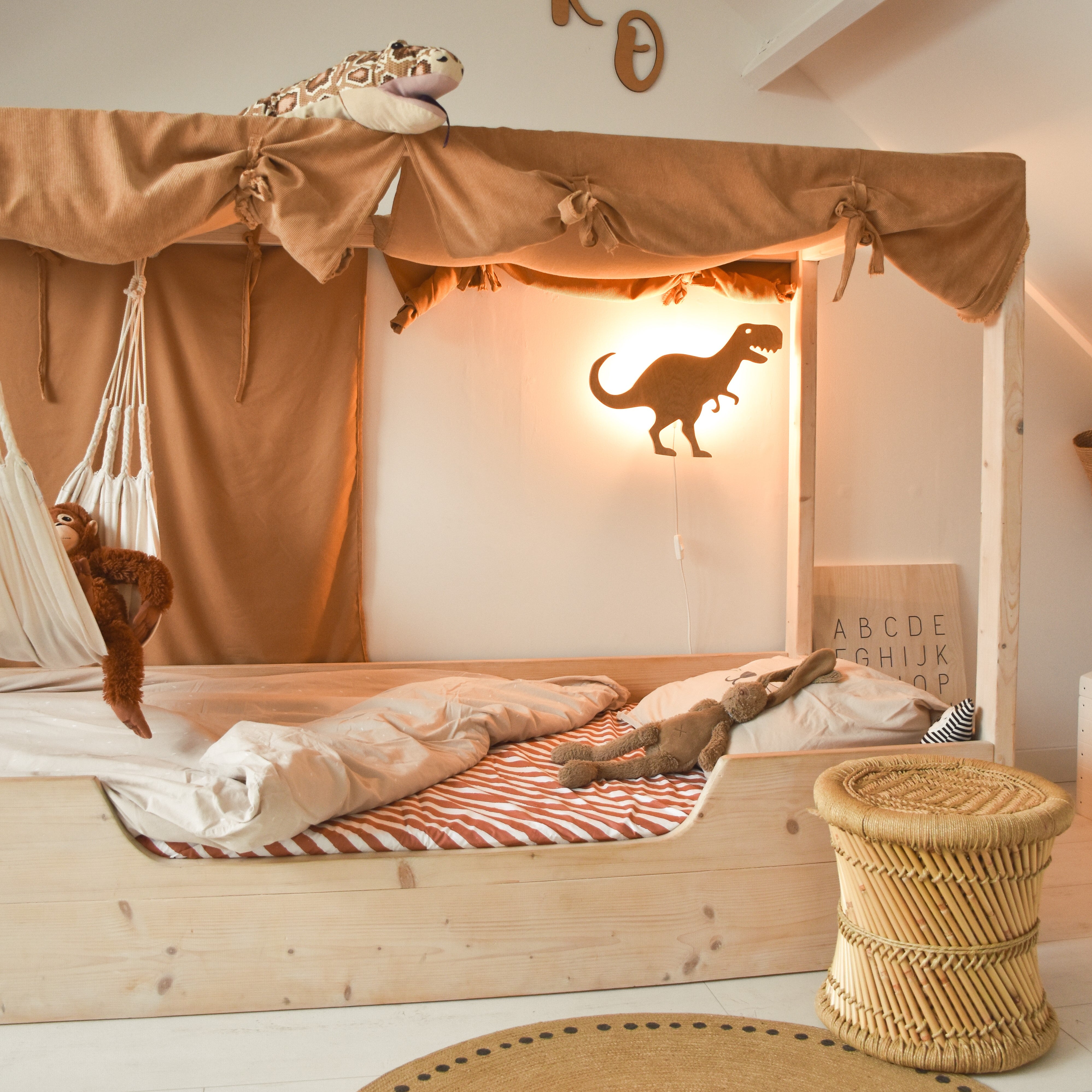 Applique murale en bois chambre d'enfant | Tyrannosaure - toddie.fr