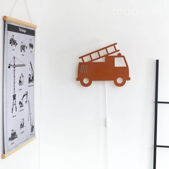 Applique murale en bois chambre d'enfant | Pompier - rouge brique - toddie.fr